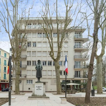 1er - Calme Et Lumineux En Centre Appartamento Vichy